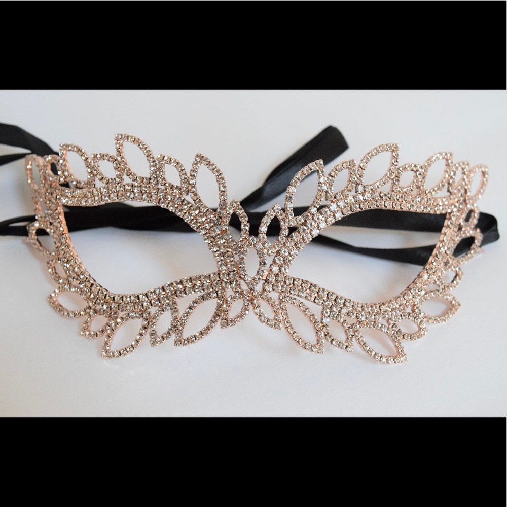 Masquerade mask